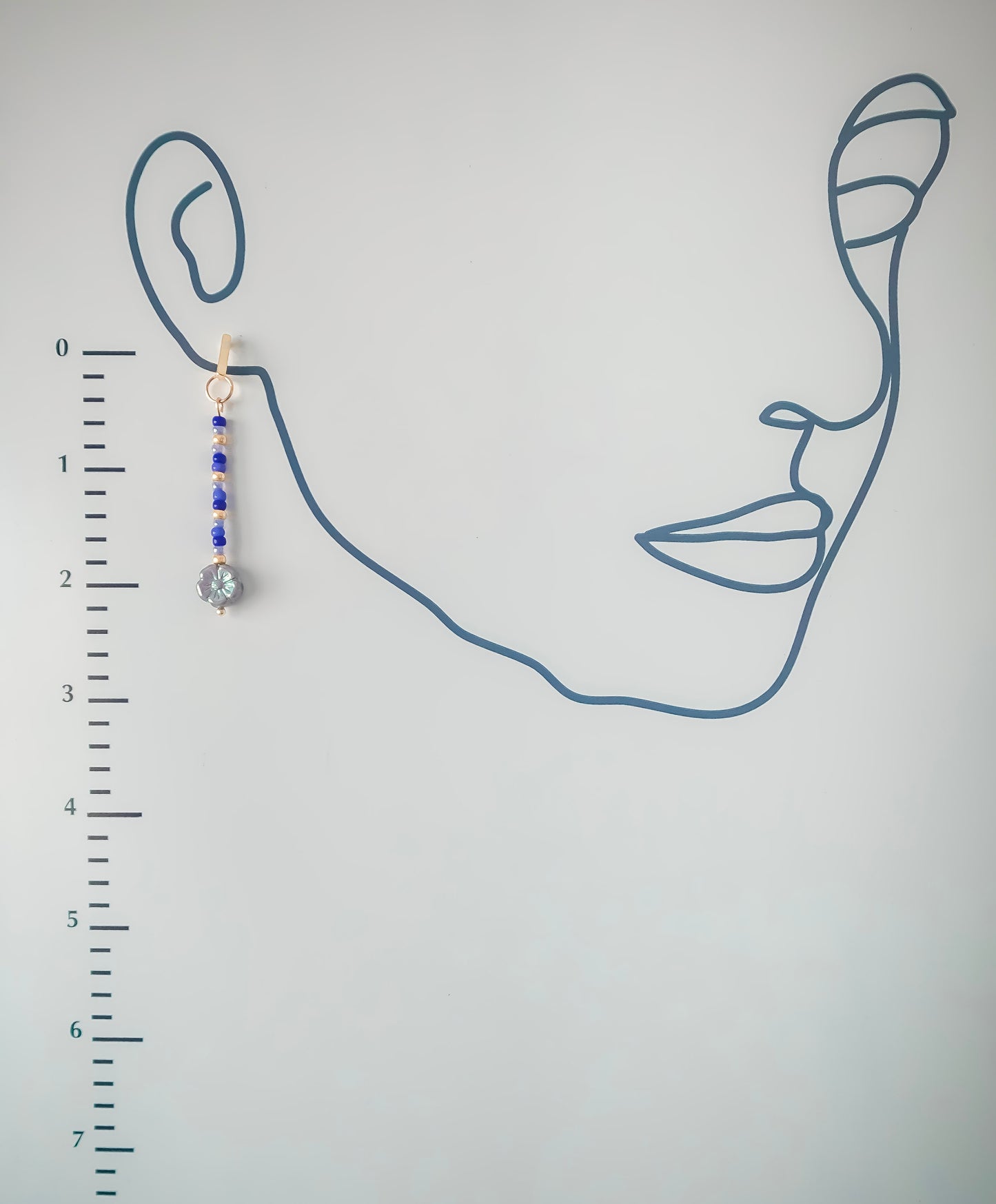 Indigenous Handmade Earrings - Miyuki w/ Flower