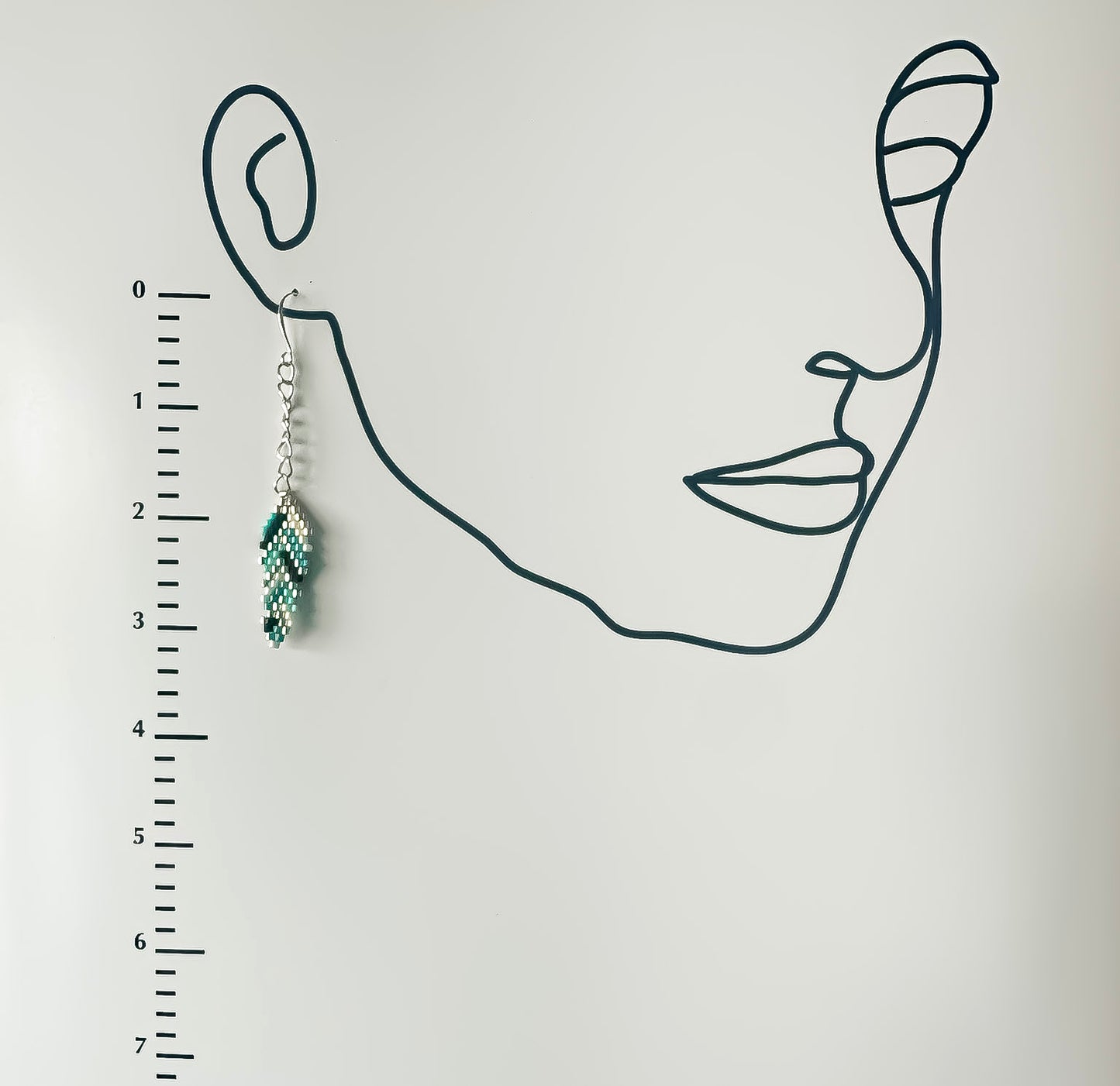 Boucles d'oreilles indigènes en écorce de bouleau faites à la main