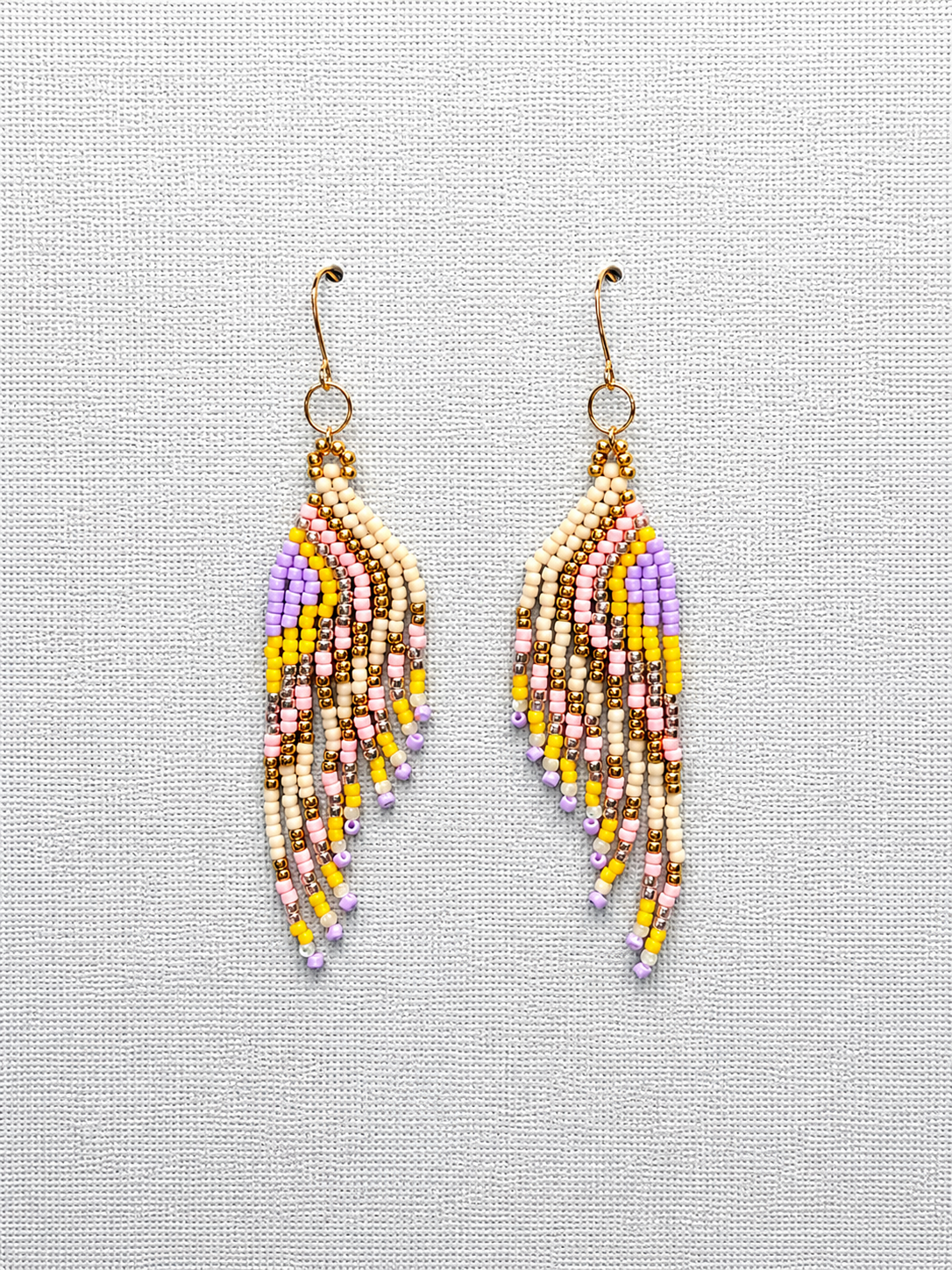 Toho Earrings - Wings (pink)