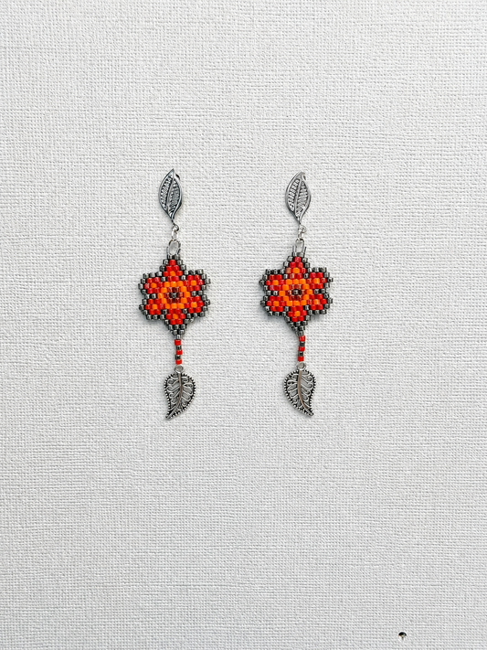 Miyuki Earrings - Flower w/ leaves (reds)