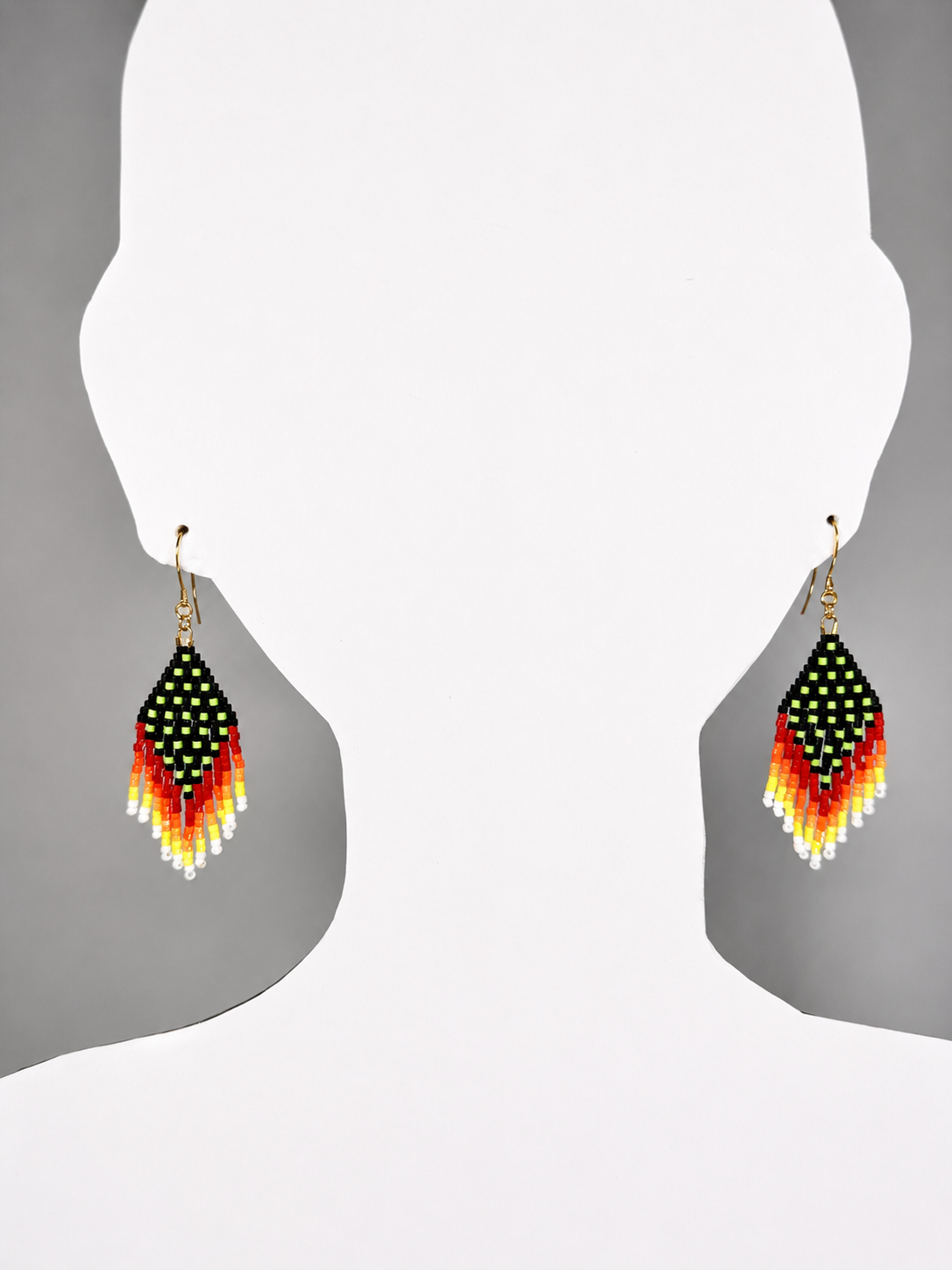 Miyuki Earrings large diamond (black, red)