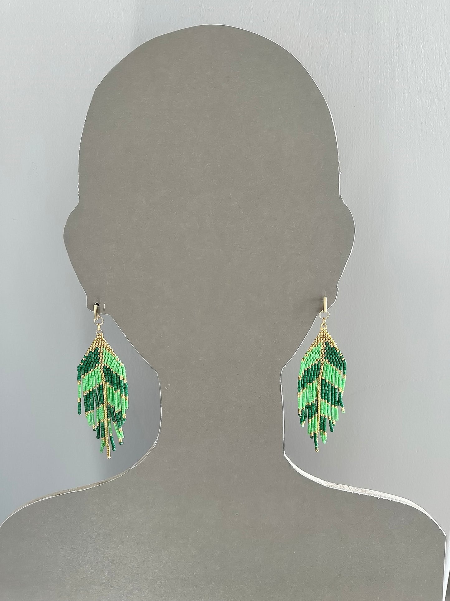 Boucles d'oreilles indigènes faites à la main - Attrape-rêves