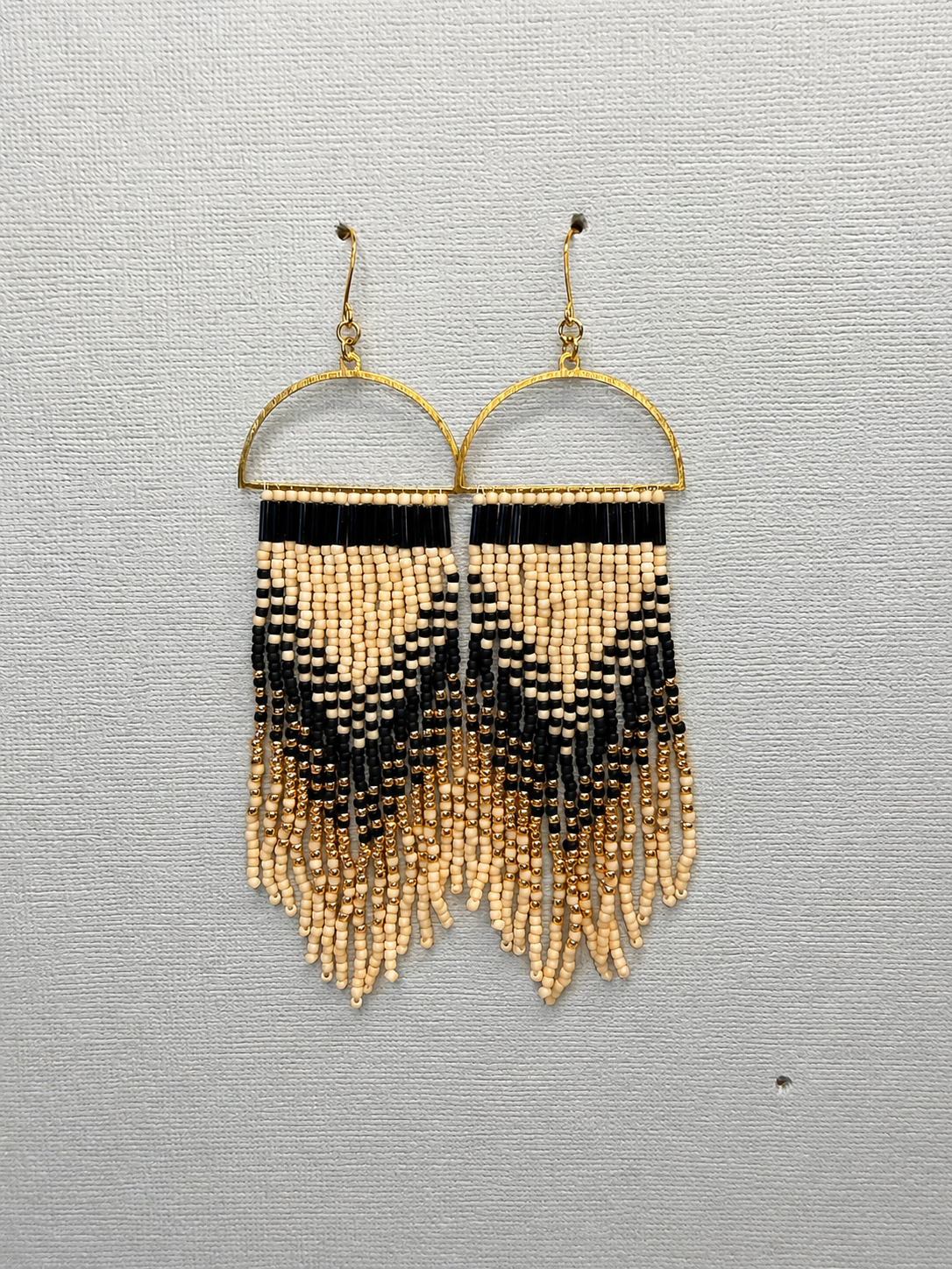 Toho Earrings - Half Moon (black, beige)
