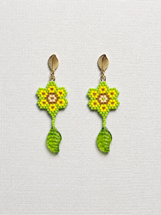 Miyuki Earrings - Flower w/ leaves (green, yellow)
