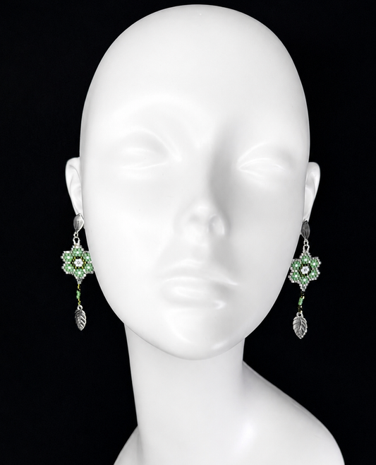 Miyuki Earrings - Flower w/ leaves (green, silver)