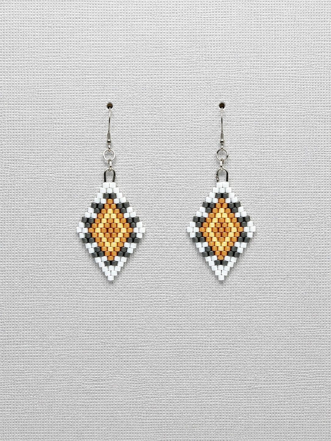 Boucles d'oreilles indigènes faites à la main - Attrape-rêves 