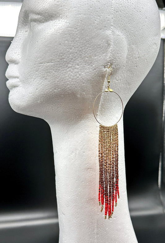 Boucles d'oreilles en perles artisanales indigènes - « Feu » - Rouge 