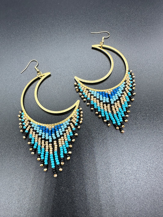 Boucles d'oreilles en perles artisanales indigènes - Série « Forme » - Blue Moon 