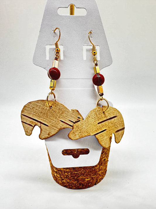 Boucles d'oreilles artisanales indigènes - Ours en écorce de bouleau et jaspe rouge