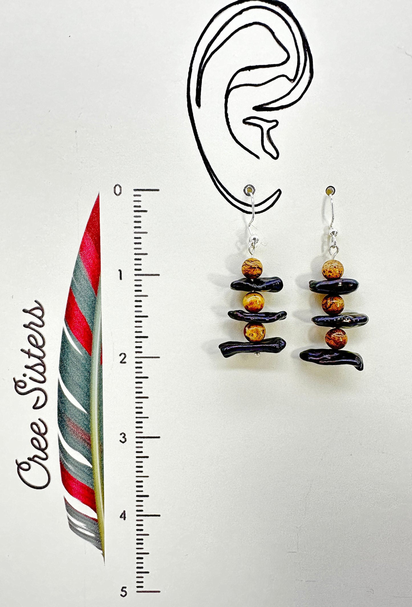 Boucles d'oreilles artisanales autochtones - 'Inukshuk', jaspe et nacre